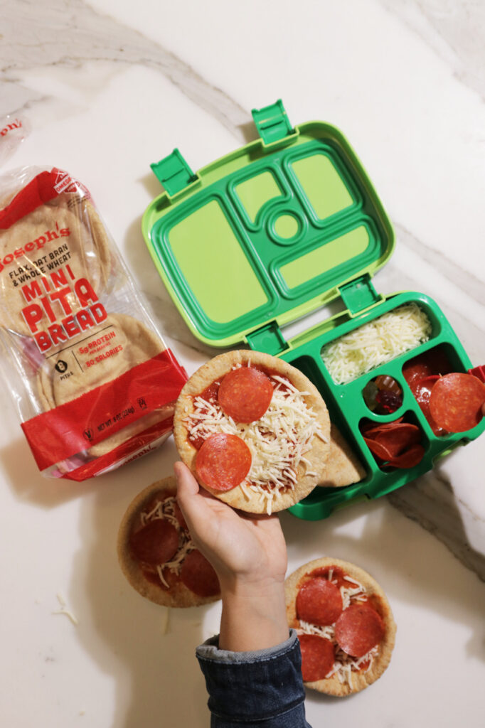 DIY Mini Pita Pizza Lunch, Low carb bread